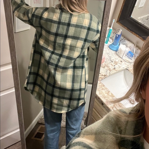 Green Jacket - Picture 3 of 4